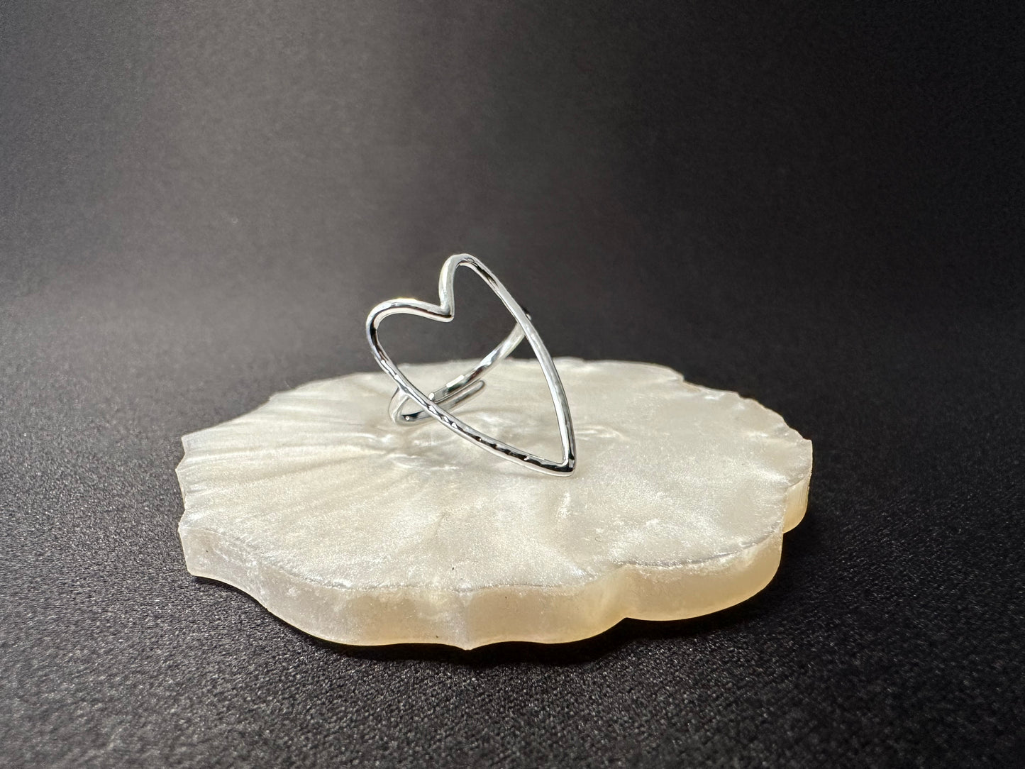 Bague femme acier inoxydable en forme de coeur couleur argent Avjîn Paris Herdem